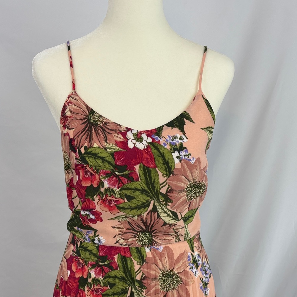 Leith Pleated Dress - Picture 2 of 8